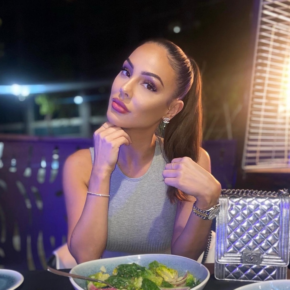 Meet your Posher, Maddy